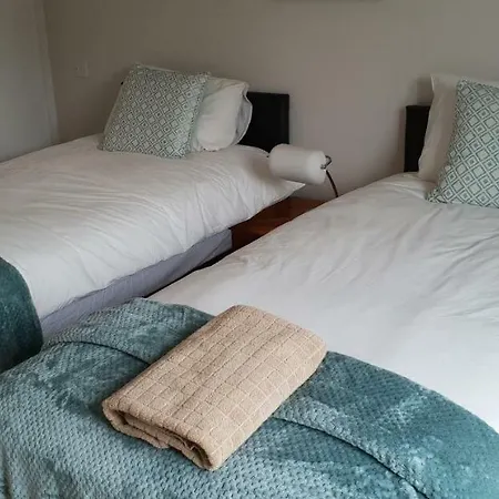 Centre Apartment, Augustine Street *