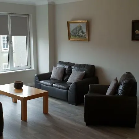 아파트 Centre Apartment, Augustine Street *